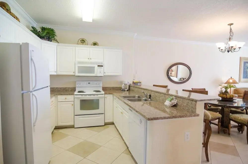 Twin Palms 904