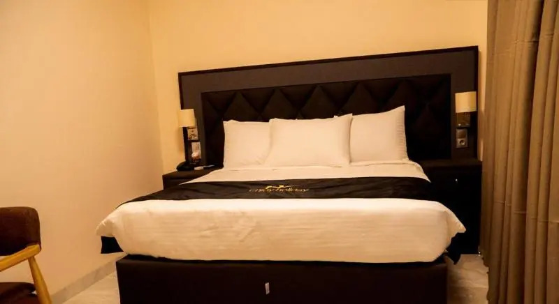 Home Free Hotel