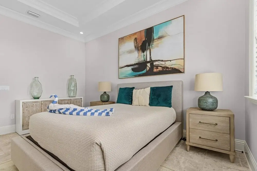 260 Coastal Luxe Retreat: 5bd/4.5ba, Pool & Spa, Water Views 5 Bedroom Home