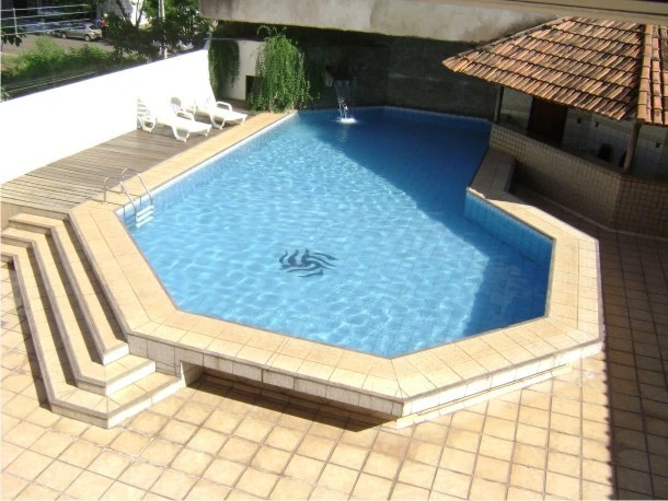 Victoria Plaza Hotel