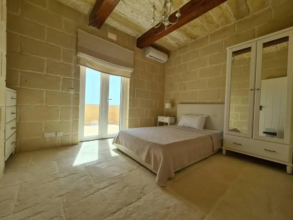 Farmhouse Villa with Large Pool and Garden in Gozo