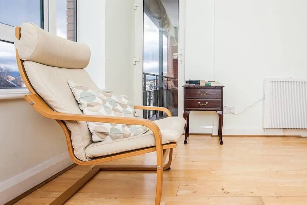 2 Bedroom Apartment 15 Minutes From City Centre