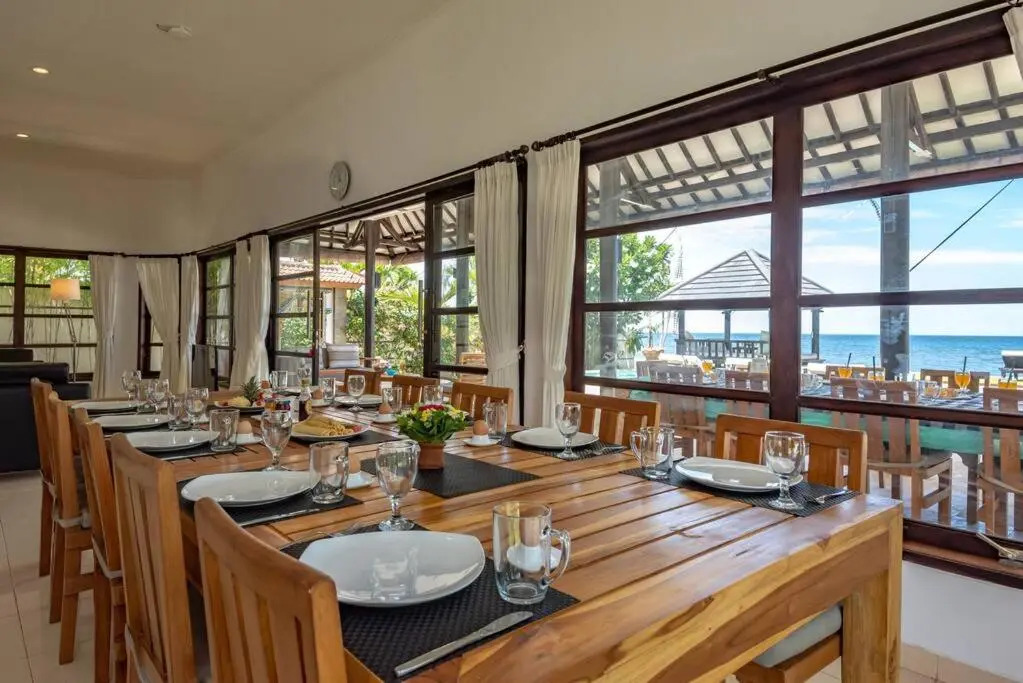 Villa Lovina Beach 1