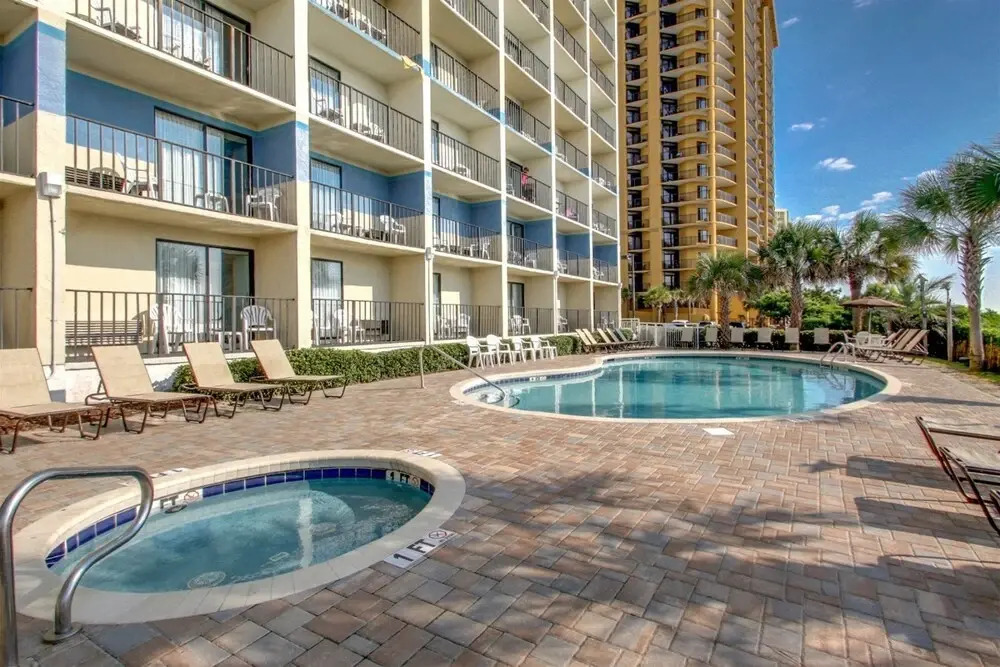 Carolinian Resort 335