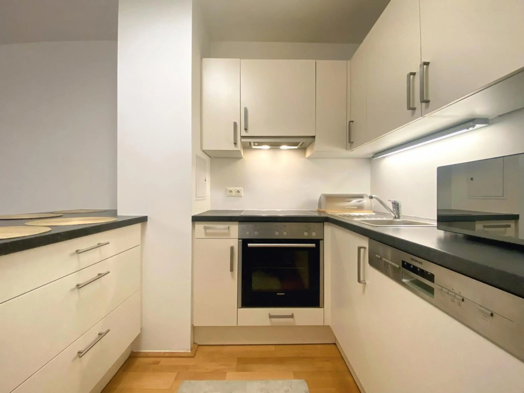 Near Lake Spacious & Furnished Beautiful Apartment