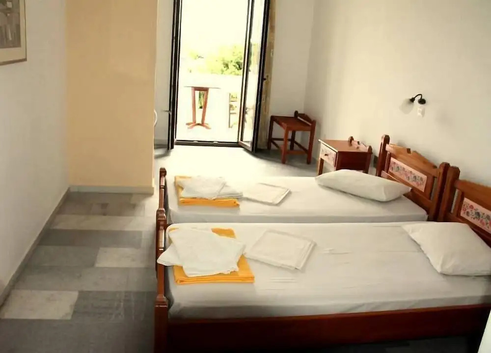Fikas Hotel