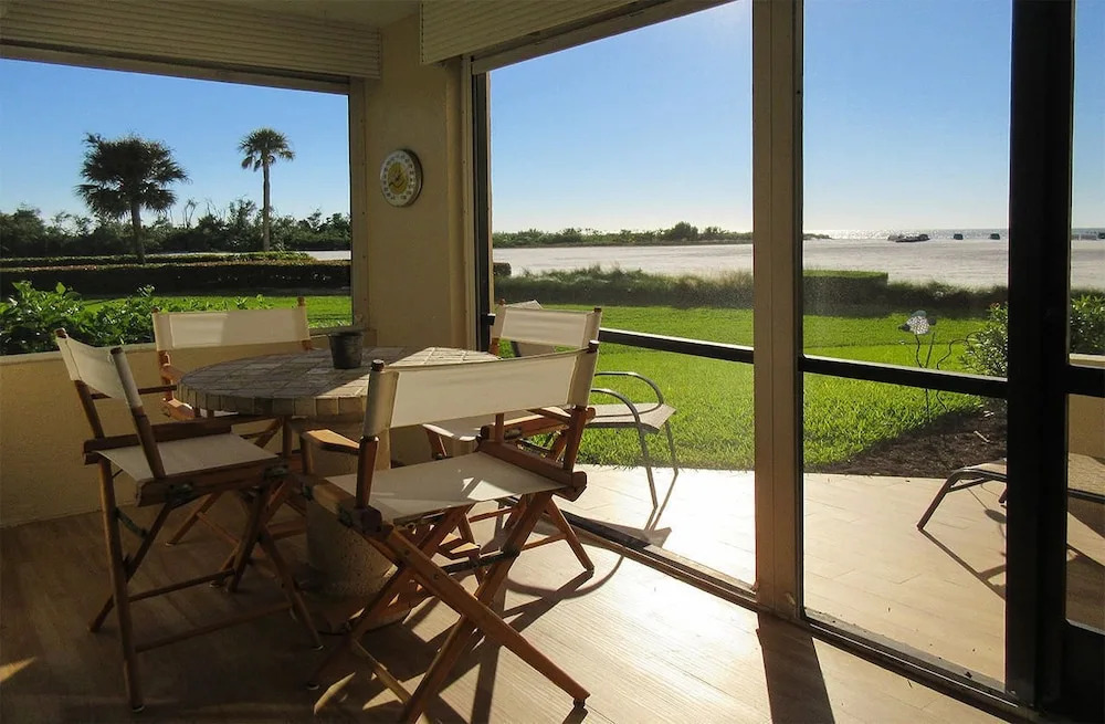 Sandarac 107A - 2 Br Condo
