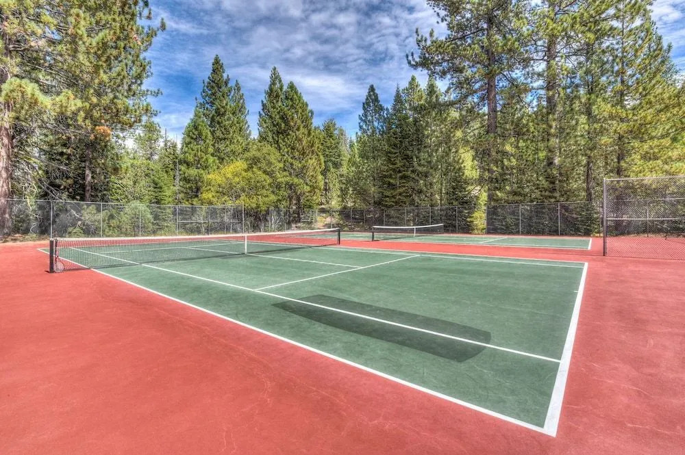 Granlibakken Retreat Near Tahoe Beach!