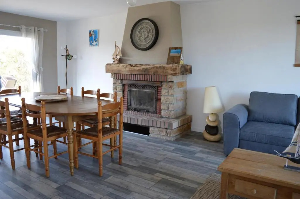La Maison Penchee, Avec Jardin a 50m de la Plage