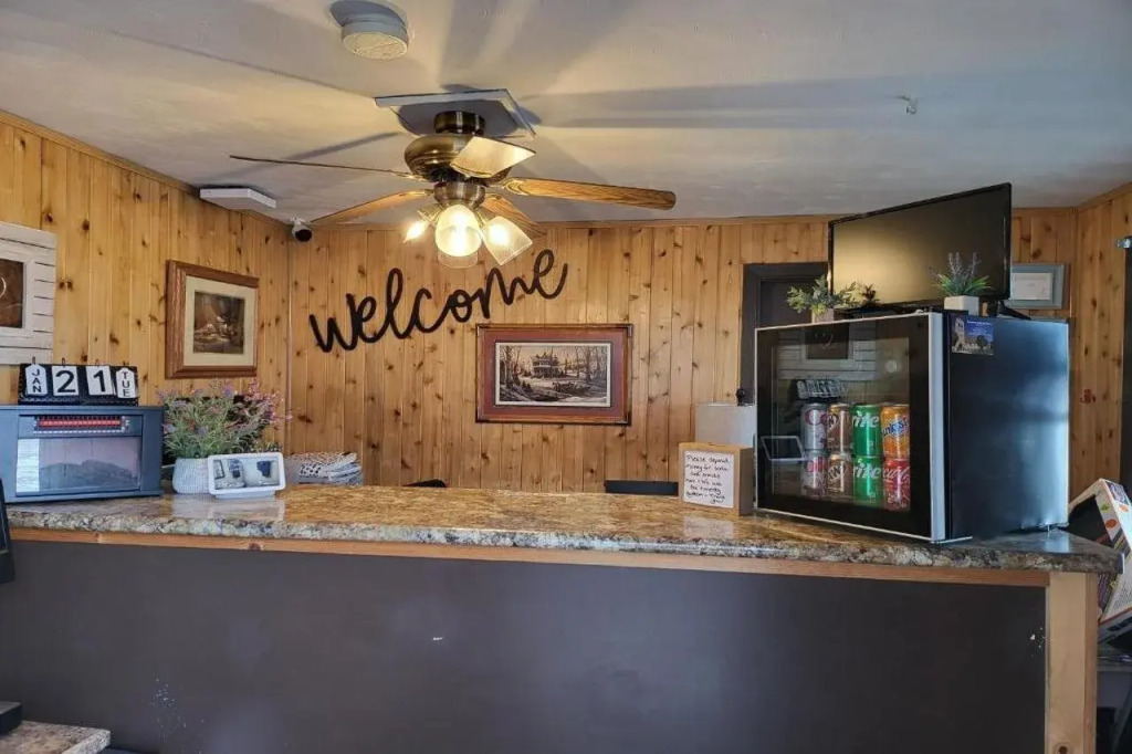 KJs Inn and Suites By OYO Gettysburg US Hwy 212