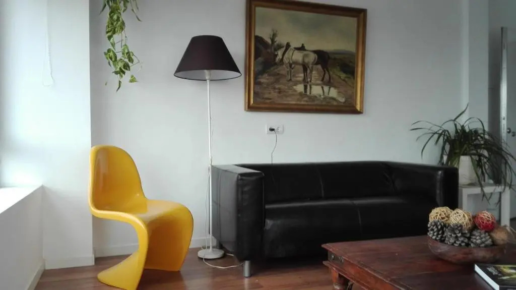 TOLETUM low cost LOFTS duplex diafanos o 2dormitorios PARKING Municipal Gratis al aire libre a 100m