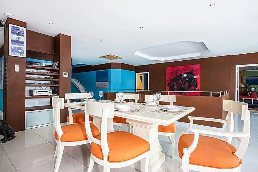 Pratumnak Argyle Villa 8 Beds