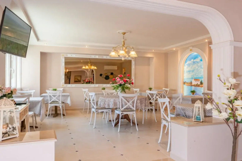 Hotel Sirena Beach