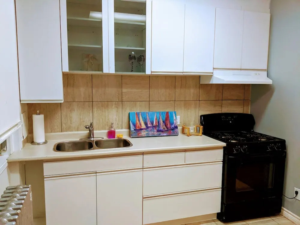 Authentic 1 Bedroom Toronto Home
