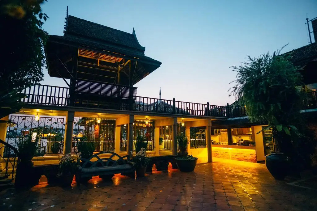 Chakrabongse Villas
