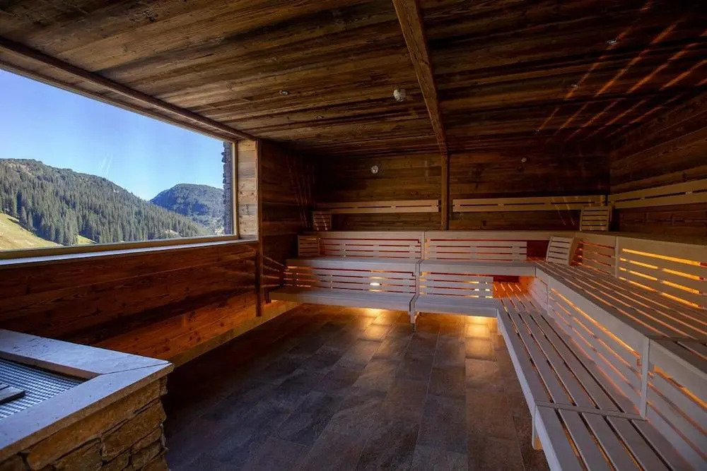 AlpenParks Hotel & Apartment Arlberg Warth mit Pool