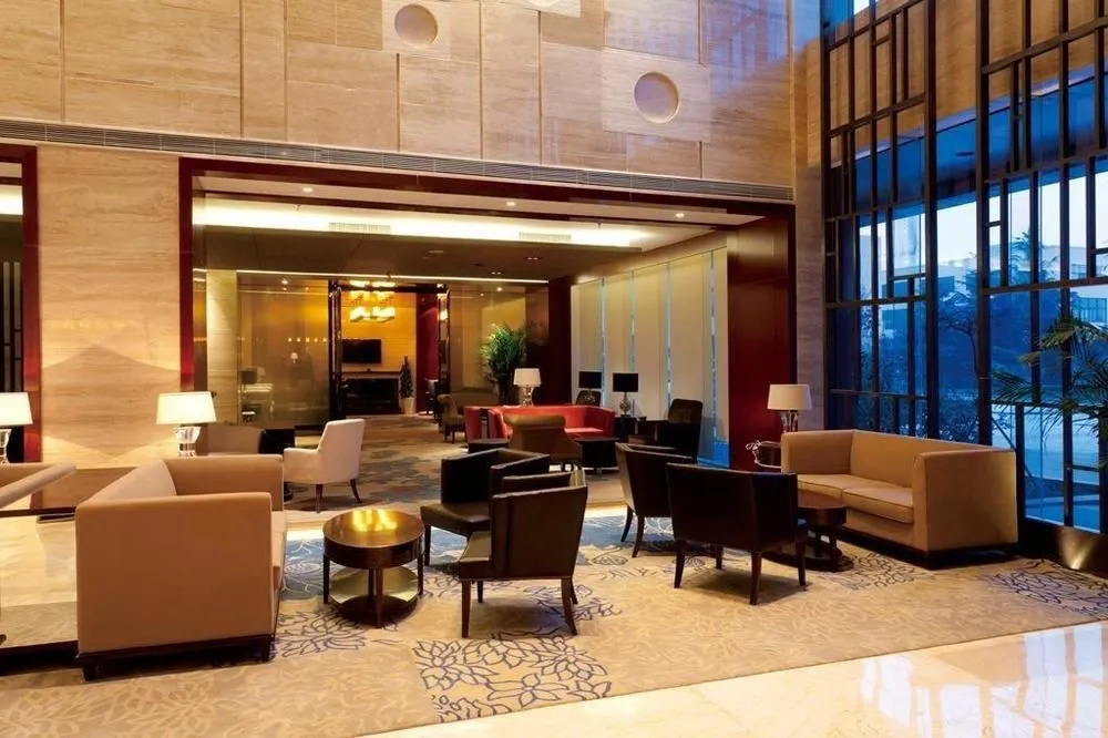 Qingdao Celebrity Hotel
