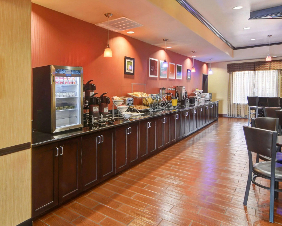 Comfort Suites Lake Worth