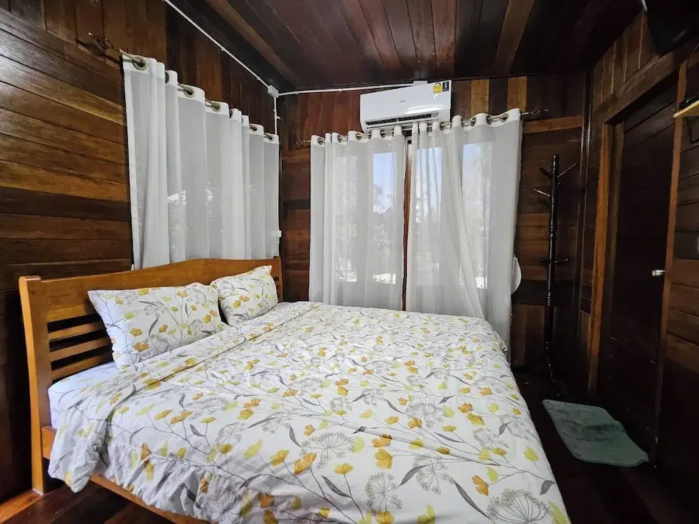 Punnattha House by Peema Villa