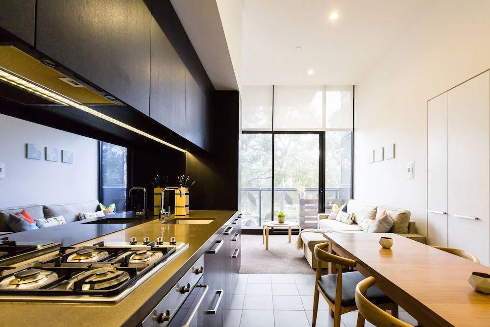 GEORGE, 1BDR North Melbourne Apartment