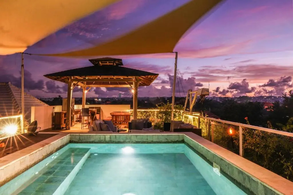 OPENING PROMO Luxury 5 plus 1 Bdr Villa 100m To Beach