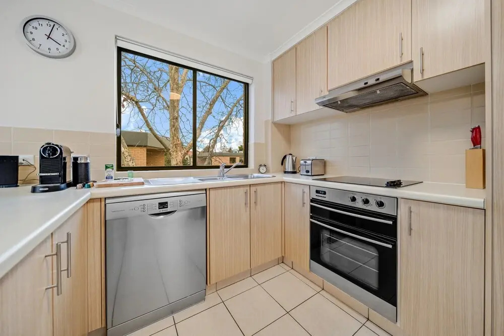 2-bed With Pool, Bbq, Tennis Court & Parking
