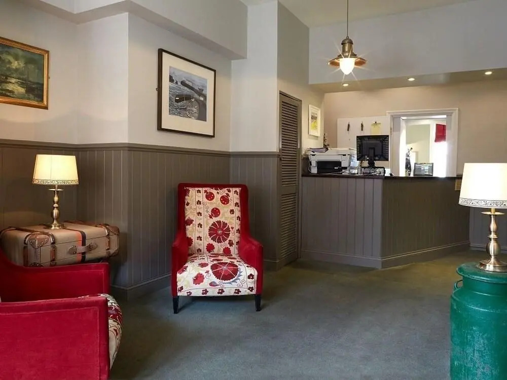 The George Inn