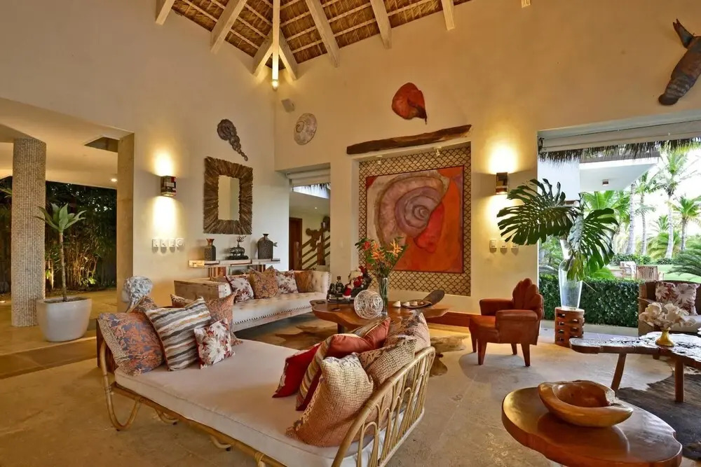 Ocean View 5-bedroom Fully Staffed Tropical Villa
