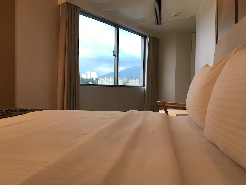 Open Room Hotel