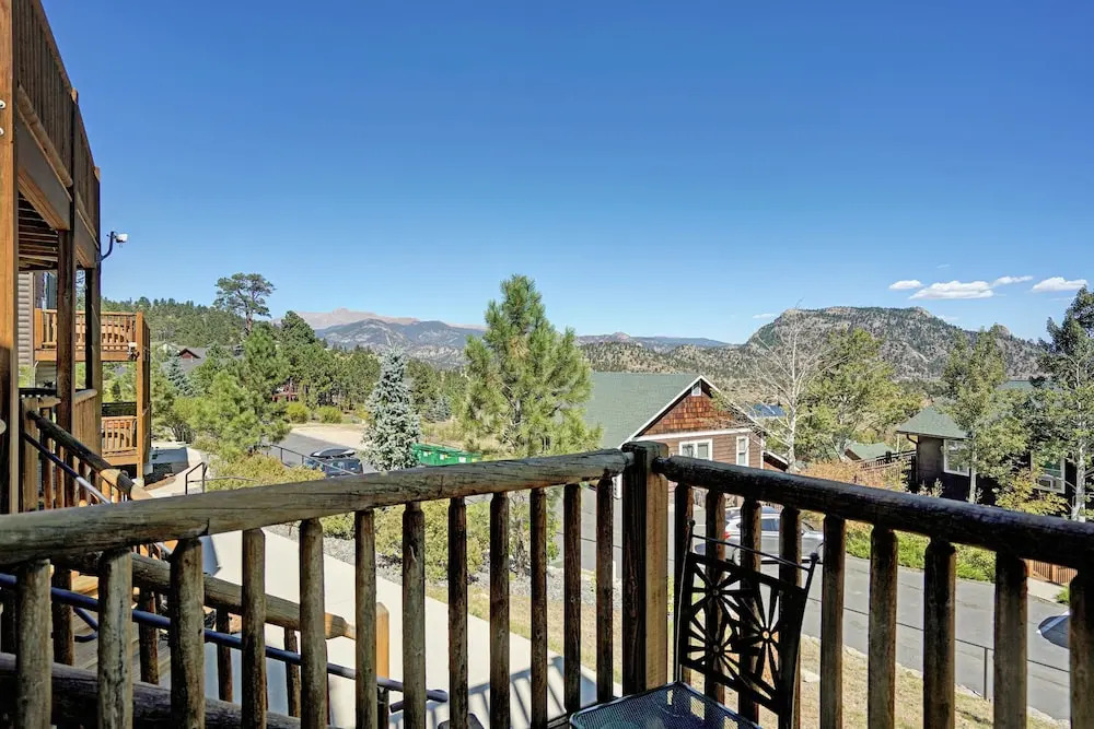 Emerald Mountain 28C 1 Bedroom 1 Bathroom Condo