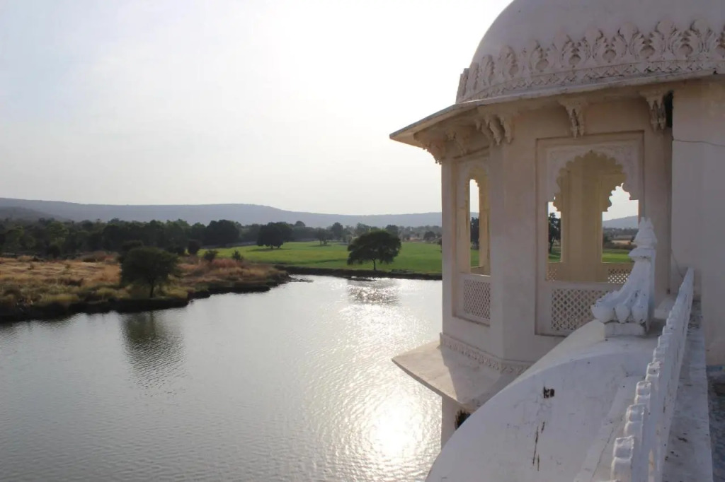 juSTa Lake Nahargarh Palace, Chittorgarh