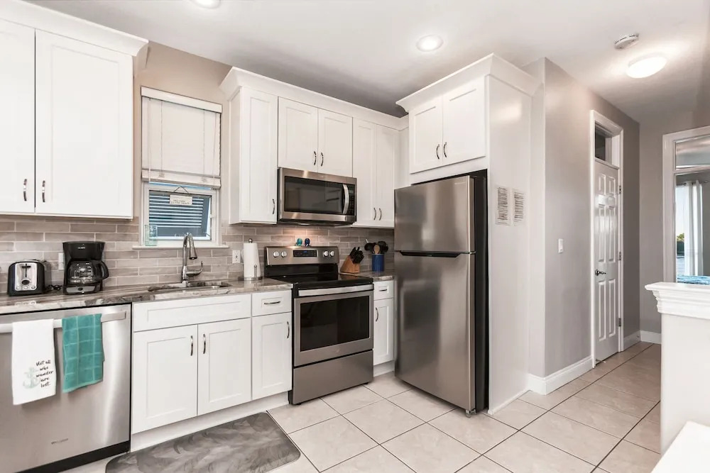 Scenic Duplex #11a 2 Bedrooms 2 Bathrooms Duplex