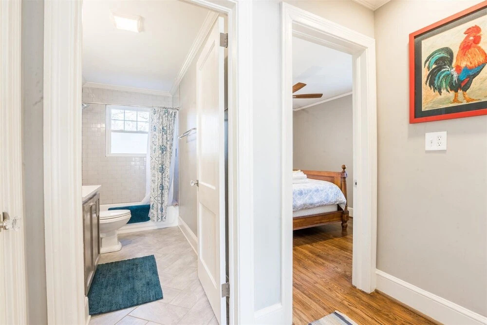 Randall St , 202/204