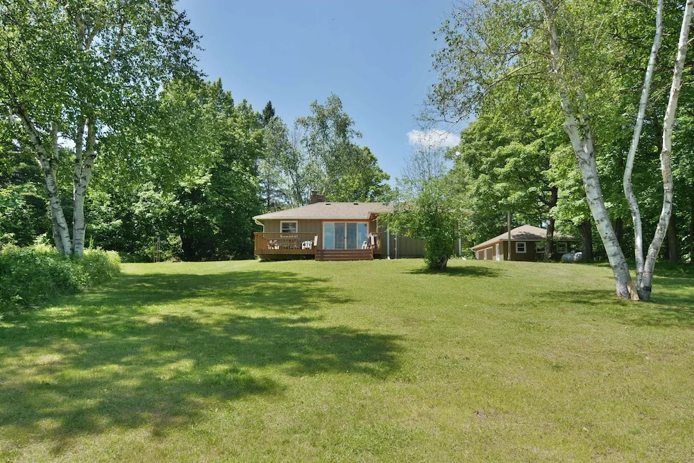 Thirty Point Lodge