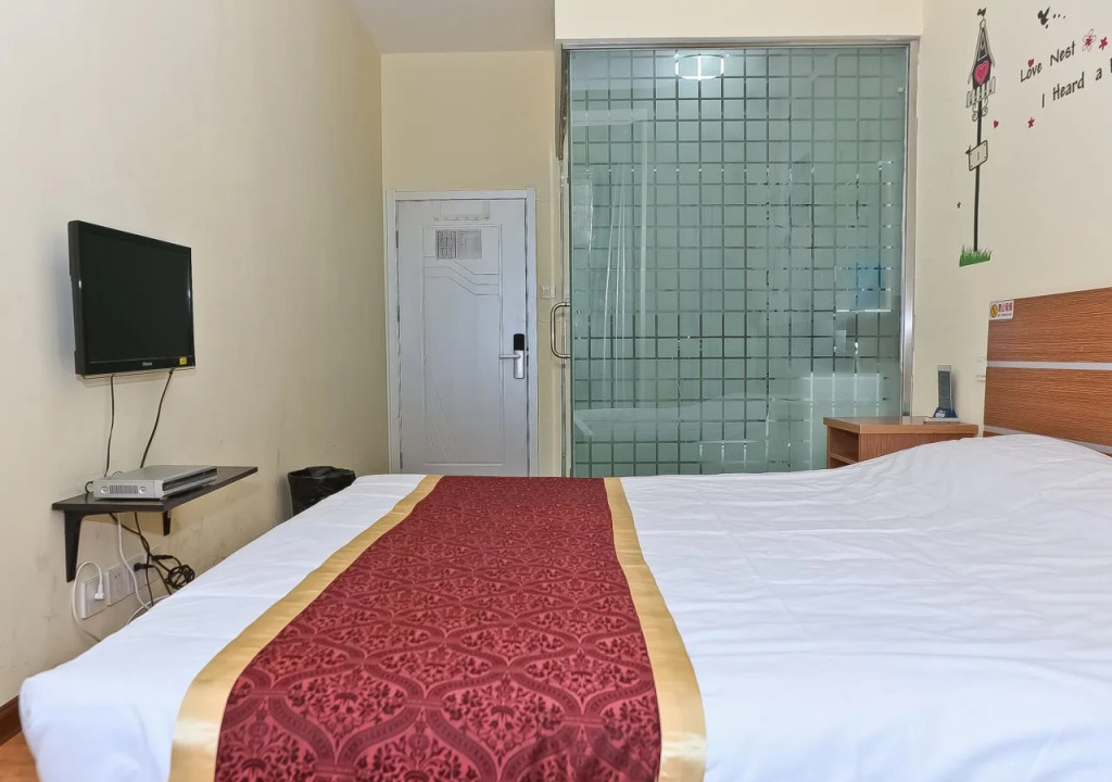 Tianjin Three Brothers Youth Hostel