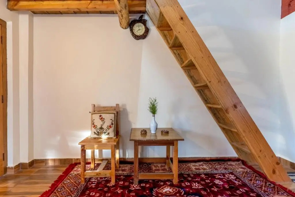 SaffronStays Altura - 2-BR villa with attic room, verandahs, orchards & Himalayan views in Mukteshwar