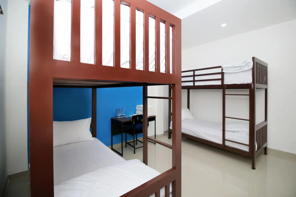 RedDoorz Plus Syariah at Polamas Andalas