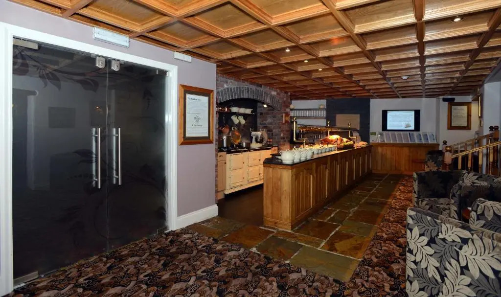 The Punch Bowl Inn