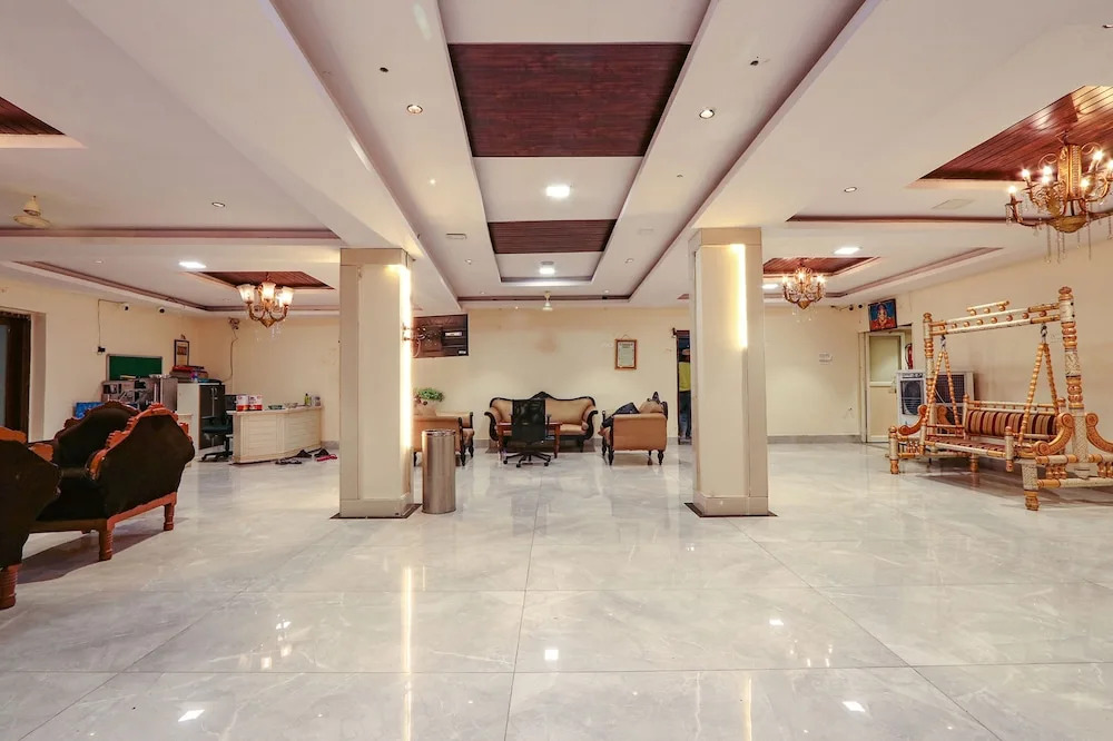 Maruthi Residency