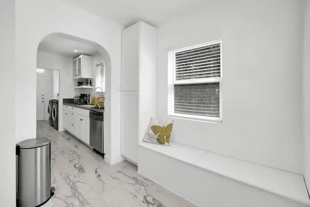 Burnside by Avantstay Modern, Boho, Chic LA Home