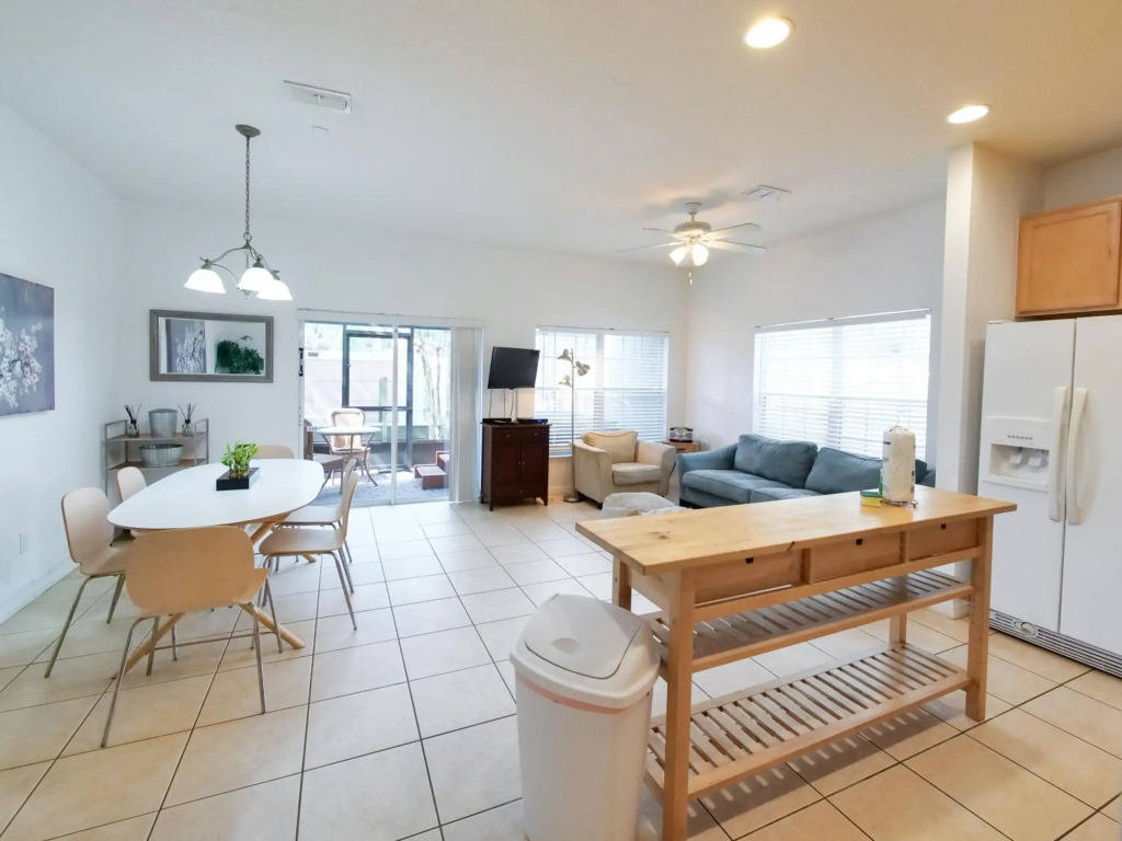 5Br 3Bath Private Townhome 13min Disney 1496ft