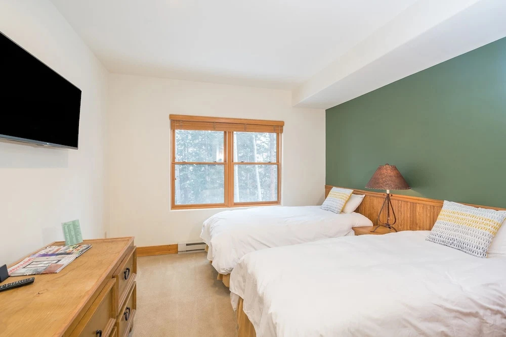Bear Creek Lodge 203ab 2 Bedroom Condo by Alpine Lodging Telluride