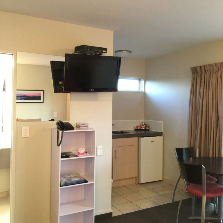 Cranford Oak Motel