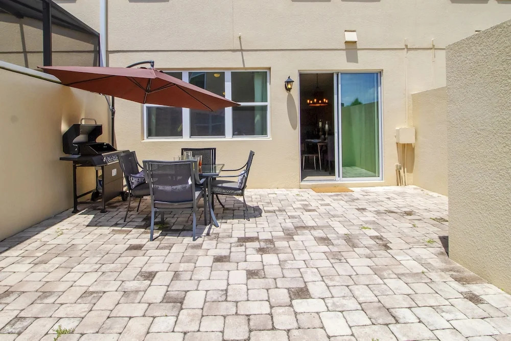 Compass Bay 3133