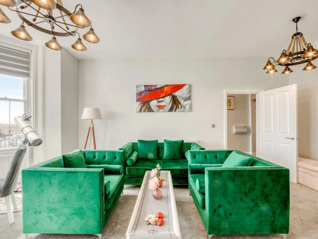 Apartment in Folkestone Near Sandgate Beach