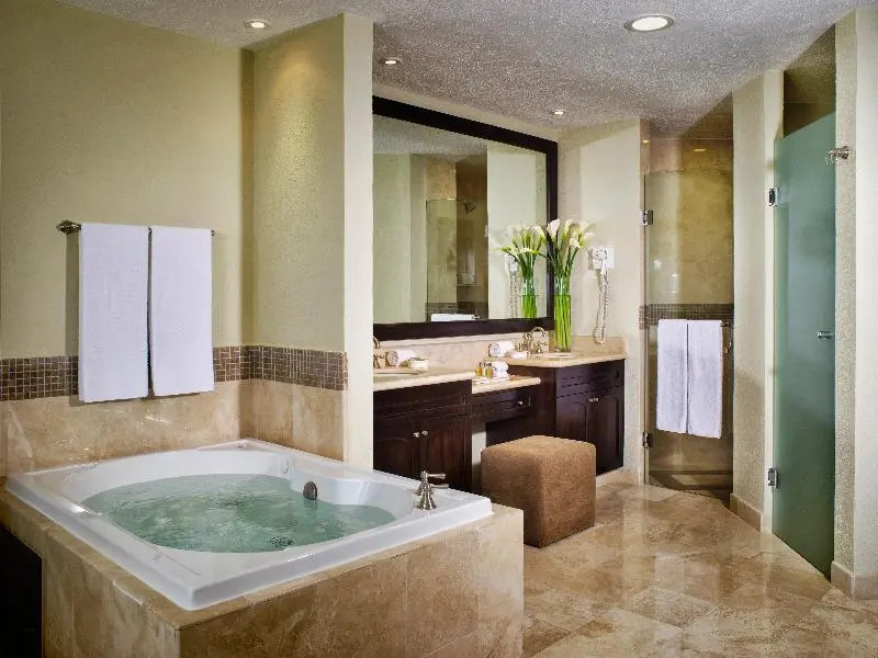 Villa Del Palmar Cancun Luxury Beach Resort Spa