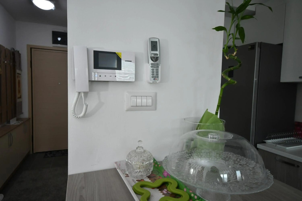 New, Modern & Luxury Apartment in the City