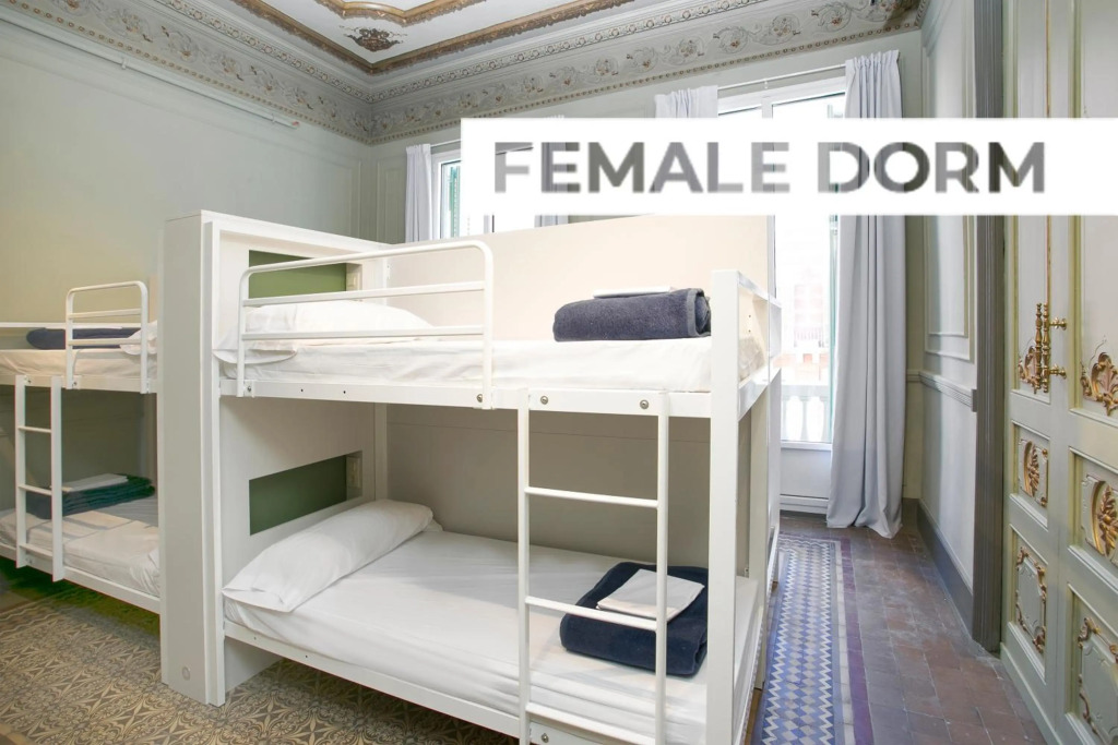 Sant Jordi Hostels Rock Palace