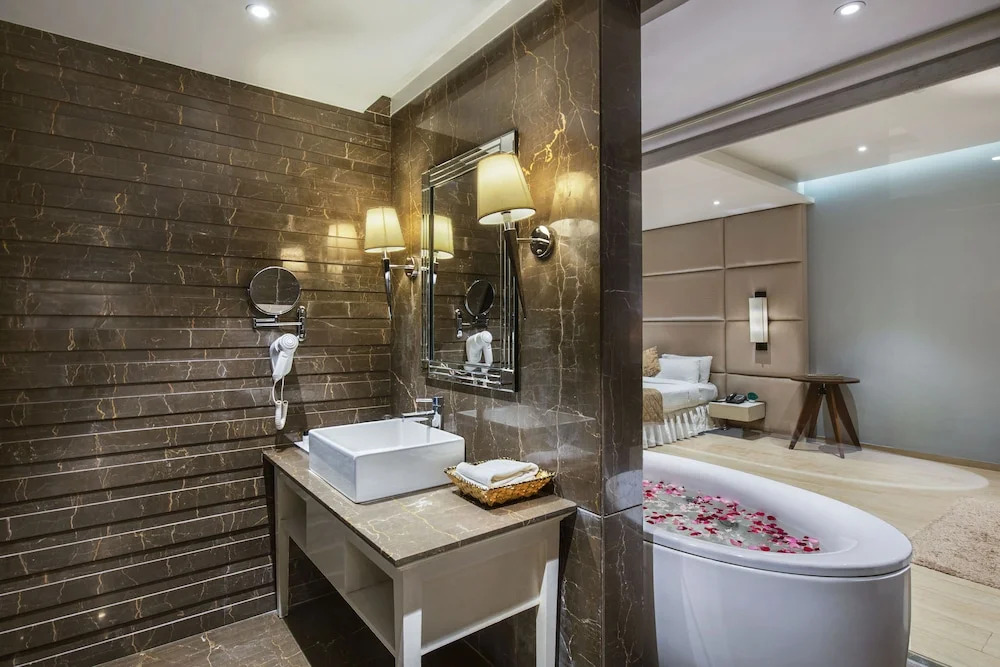 Hotel Satkar Grande