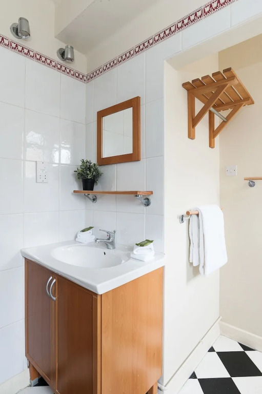 Trendy 3BR Flat in Notting Hill
